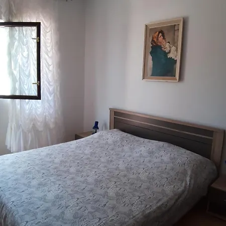 Belak Brodarica (Sibenik-Knin)