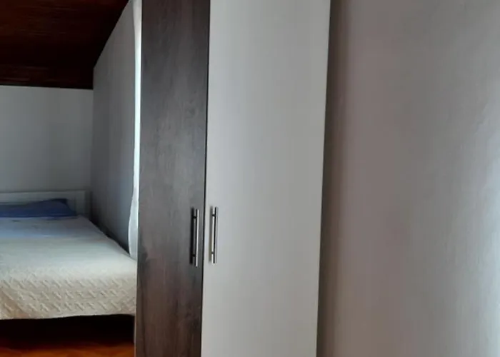 Belak Brodarica (Sibenik-Knin)