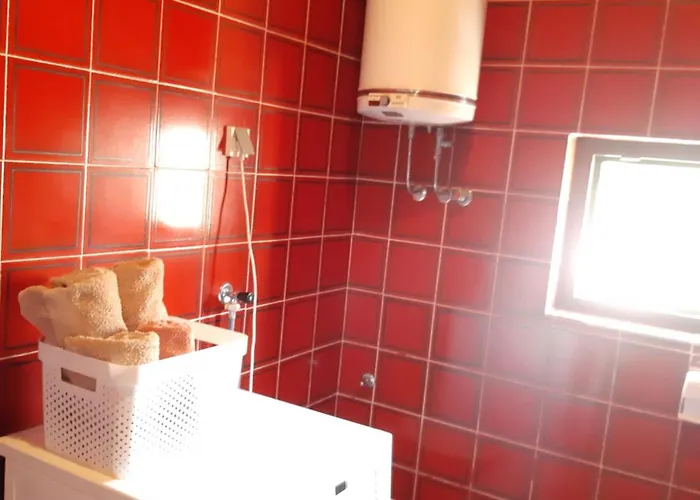 Belak Brodarica (Sibenik-Knin)