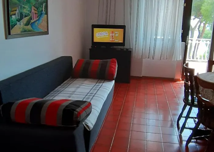 Belak * Brodarica (Sibenik-Knin)